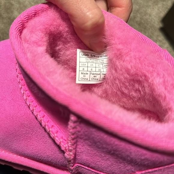 UGG Ultra Mini boots *Carnation size 8 NEW - Picture 6 of 8